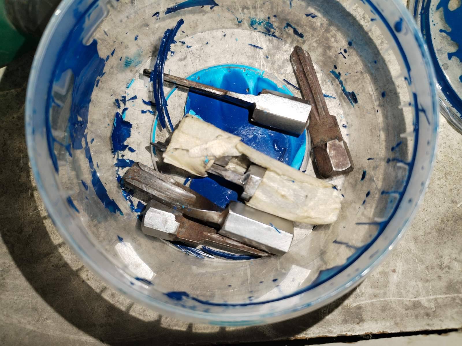  Престъпна група за клониране и контрабанда на незаконно отнети коли 